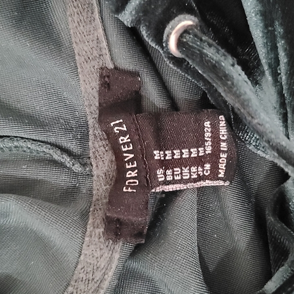 FOREVER 21 - Crop Hoodie - Picture 5 of 8